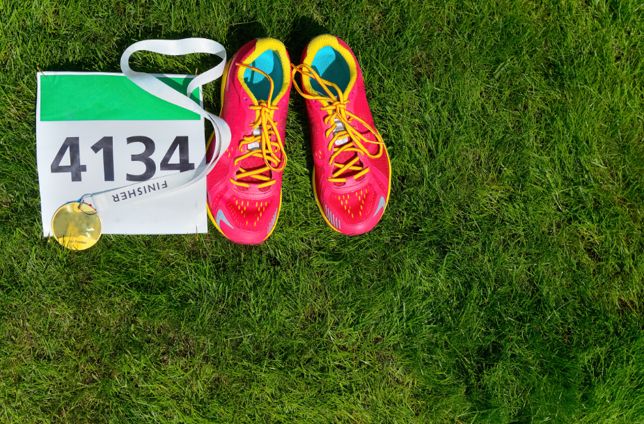 sports-injury-fix-running-shoes-and-medal-marathon-blog