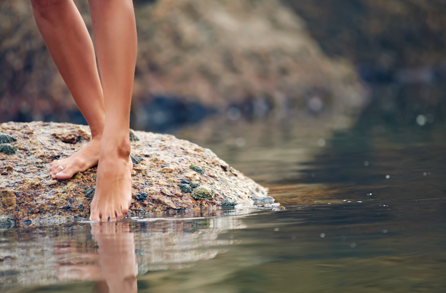 sports-injury-fix-blog-therapy-live-lady-dipping-toe-in-water